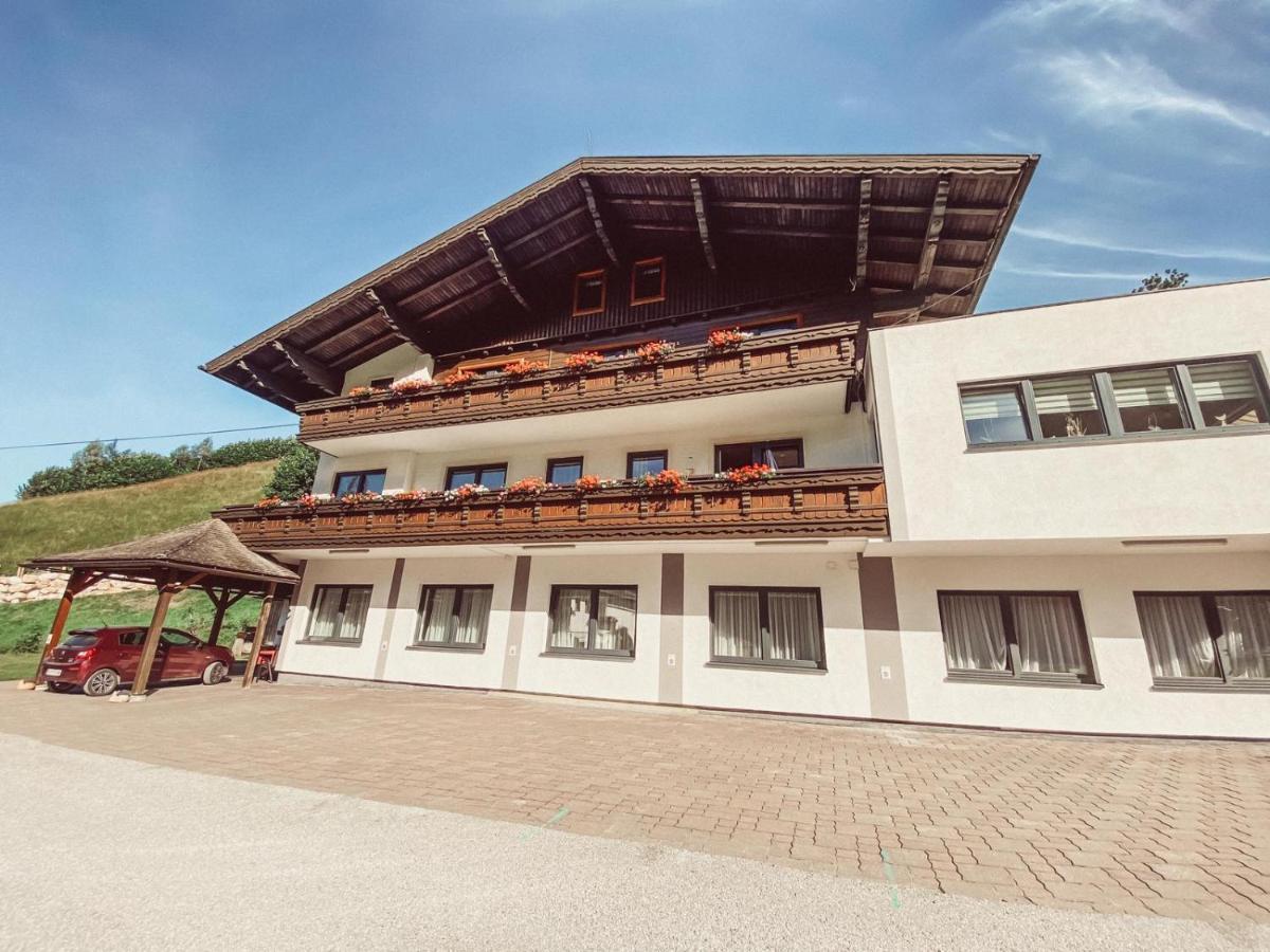 Fruehstueckspension Auer - Haus Kargl Schladming Exterior photo